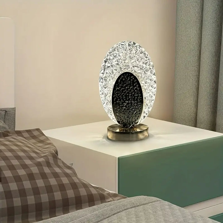 Exclusieve pauwen design tafellamp voor sfeervolle LED verlichting. Moderne, draadloze interieur decoratie.