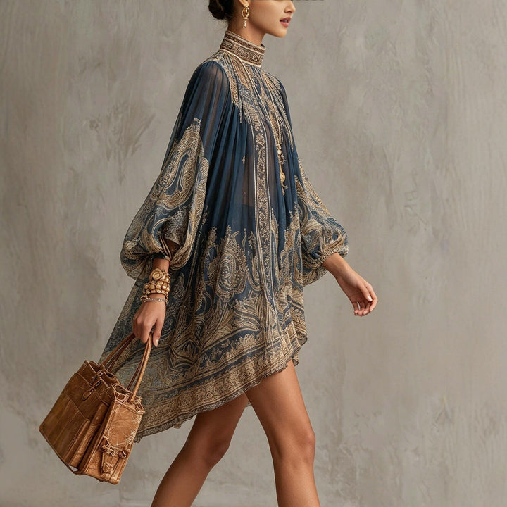 Dames retro jurk CJ26 met verfijnde hoge hals en zwierige rok in marineblauw, voor een tijdloze stijl.