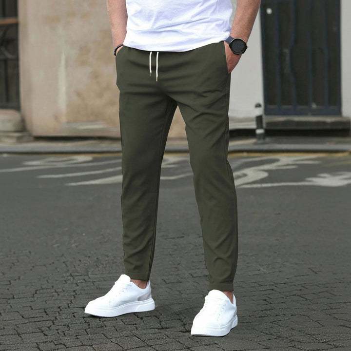 Heren casual broek met rechte pijpen van polyester, comfortabel voor dagelijks gebruik.