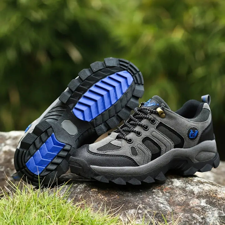 TerraElite waterafstotende bergschoenen met stevige gripzool, perfect voor trekking en wandelen op ruig terrein.