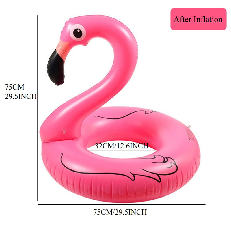 Compact verpakte opblaasbare flamingo zwembad float, klaar voor zomerplezier, eenvoudig mee te nemen.