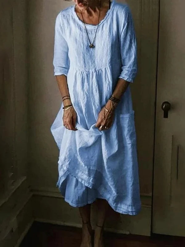 Elegante dames linnen zomerjurk met losse pasvorm, ideaal als casual jurk of strandjurk.