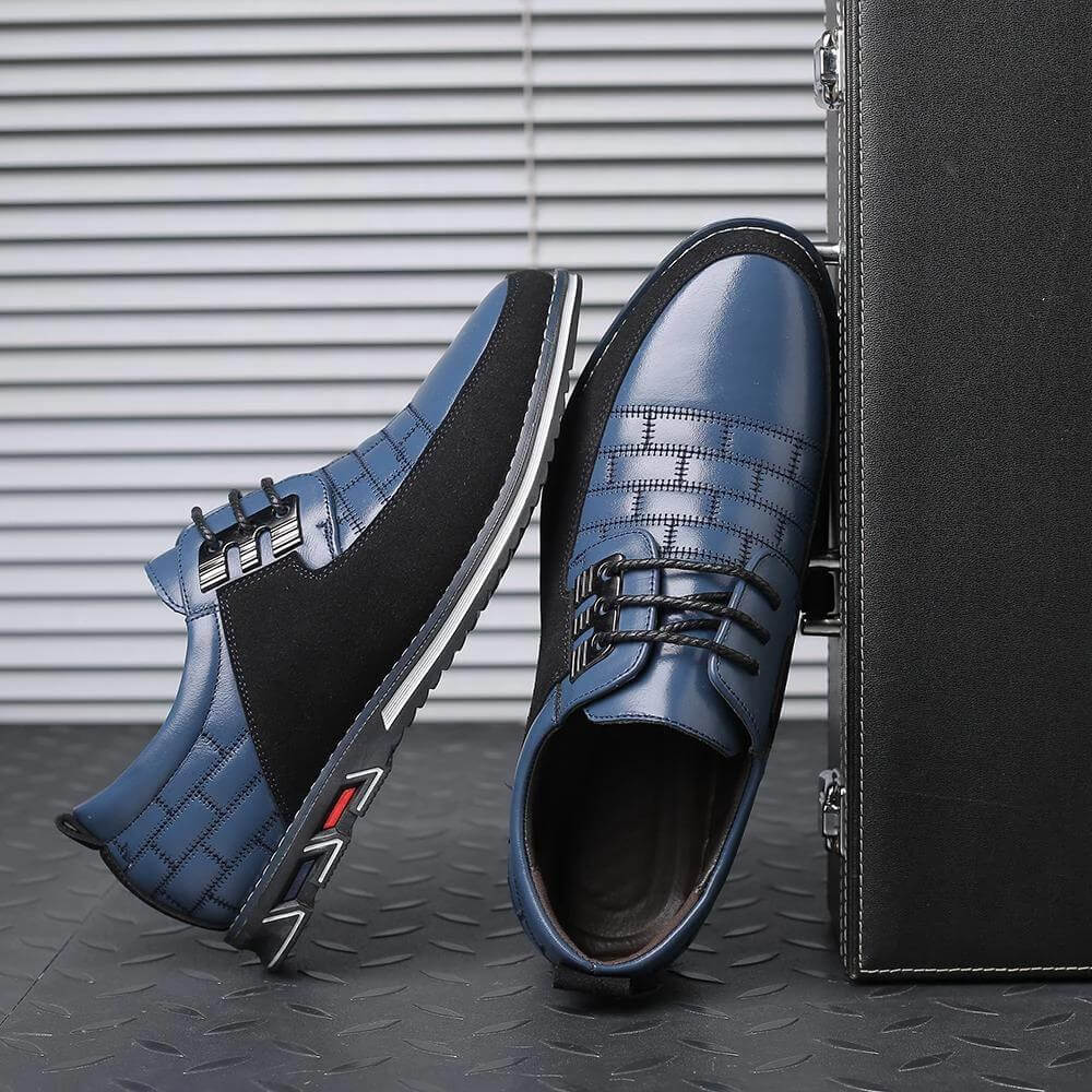 Man draagt stijlvolle heren hybride schoenen, toont veelzijdigheid en comfort.