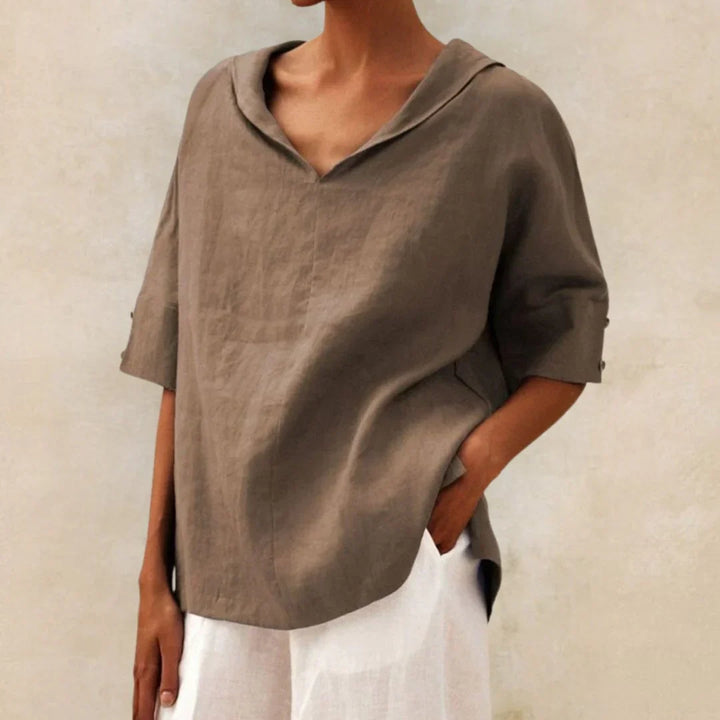 Ademend dames zomeroverhemd, luchtig en comfortabel met knoopsluiting, essentieel voor zomerkleding.