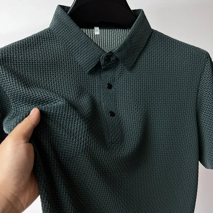 "Elegant zijden T-shirt met ademend gaasontwerp, korte mouwen en zachte textuur, ideaal voor actieve dagen."
