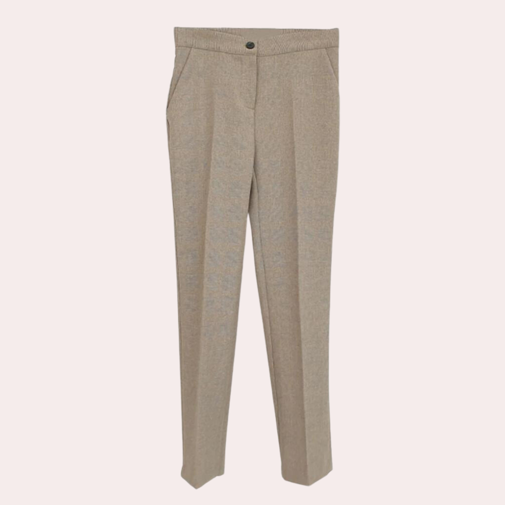 Elegante 3-delige dames zomerset in khaki: pantalon, gilet en blazer. Stijlvol en veelzijdig voor elke gelegenheid.
