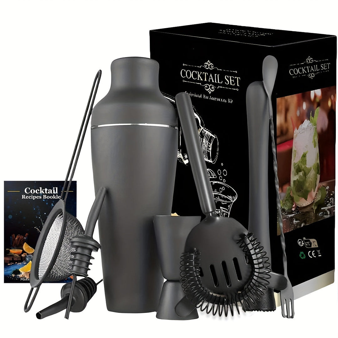 Luxe RVS cocktailset met shaker, maatbeker en barlepel voor professionele drankjes thuis.