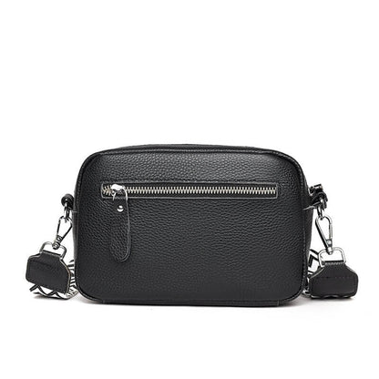 "Elegante compacte schoudertas van vegan leer, 22x15x8 cm, beschikbaar in beige, blauw, groen, khaki, zwart voor dames."