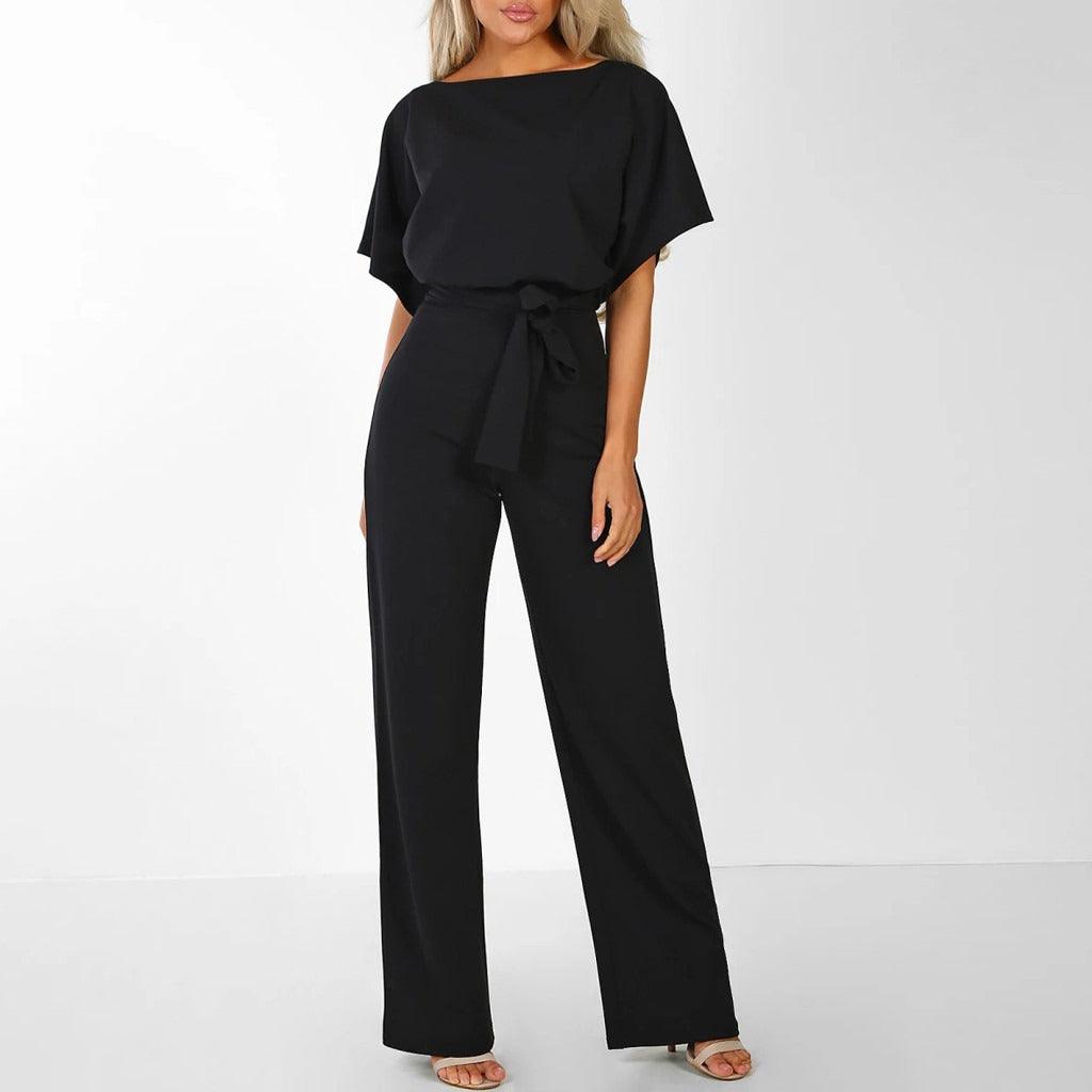 "Elegante dames jumpsuit met brede pijpen, korte mouwen en riem, ideaal voor zowel formele als casual gelegenheden."