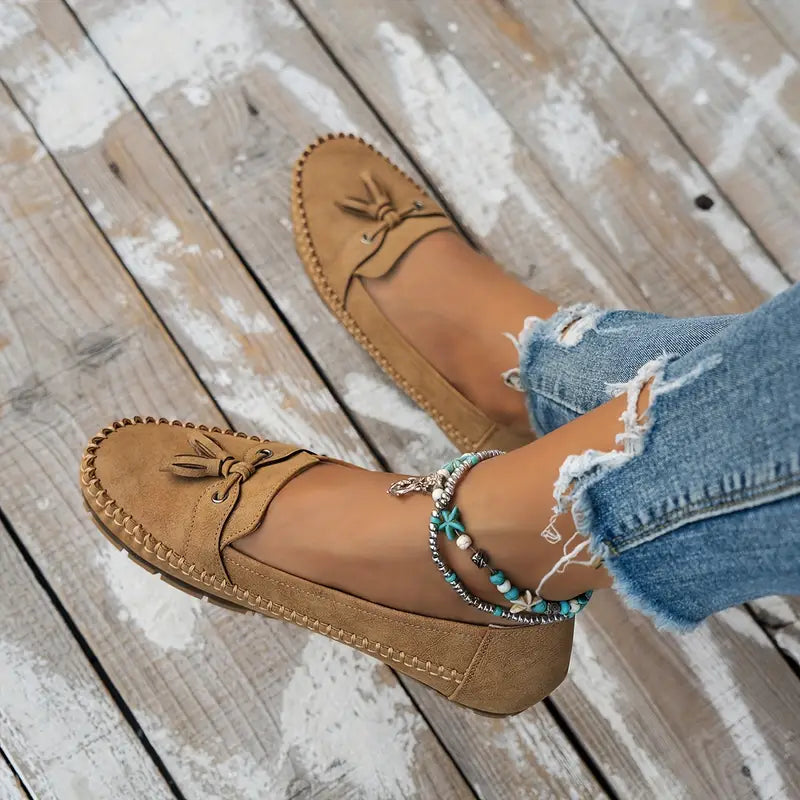 "Elegante damesmocassins met tassels in klassiek ontwerp, comfortabel voetbed voor dagelijks gebruik."