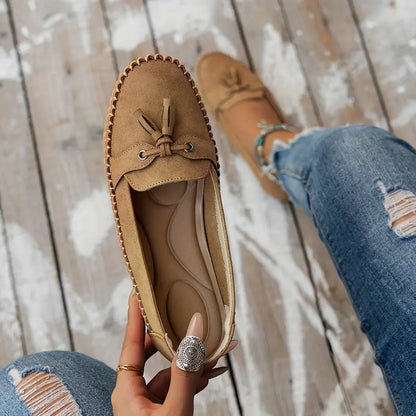 "Elegante damesmocassins met tassels in klassiek ontwerp, comfortabel voetbed voor dagelijks gebruik."