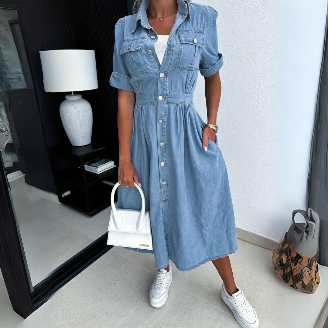 Elegante denim jurk voor dames met comfortabele pasvorm, stijlvolle snit, ideaal voor elke gelegenheid en modieus gebruik.
