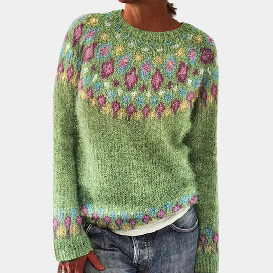 "Elegante groene wollen trui voor dames met klassieke snit, zacht en comfortabel voor koude dagen, perfect te combineren."
