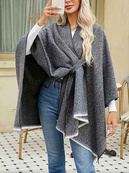 "Elegante katoenen poncho, stijlvolle cape in marineblauw, perfect voor dagelijks en formeel gebruik, lichtgewicht ontwerp."