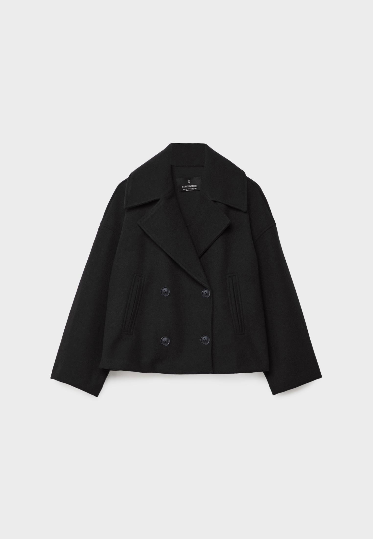 "Elegante korte double-breasted jas van luxe wolmix stof, cropped lengte, knoopsluiting, stijlvol en tijdloos design."