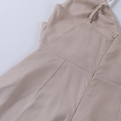 "Elegante Seraphina maxi jurk in zwart met luxueuze uitstraling, perfect voor chique evenementen en beschikbaar in meerdere k
