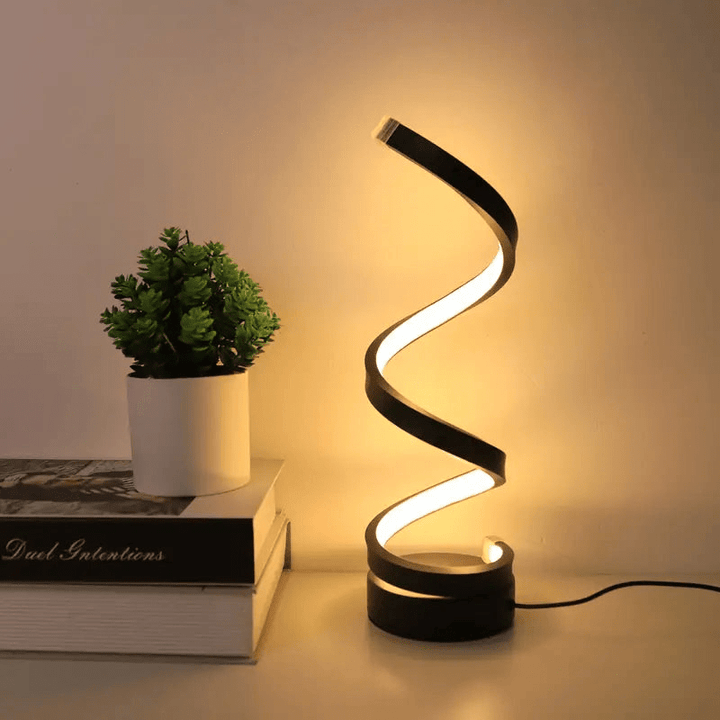 Stijlvolle dimbare spiraal LED tafellamp met modern design. Perfecte sfeerverlichting voor interieur, studeerkamer.