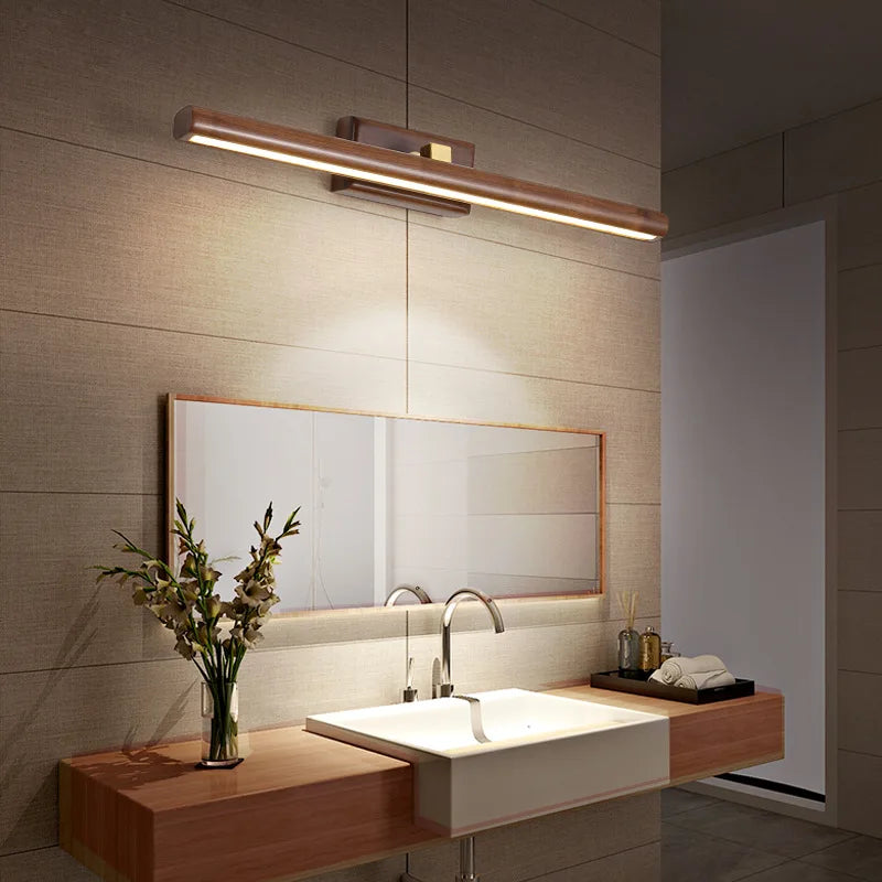 Moderne design LED wandlamp van walnoot of beukenhout. Ideaal als warme sfeerverlichting in huis.