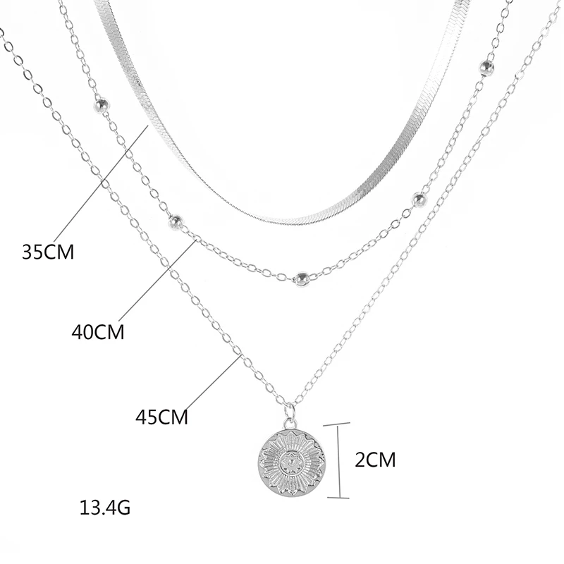 Veelzijdige zilveren drievoudige ketting, een minimalistisch sterling zilver sieraad voor dames. Ideaal cadeau.