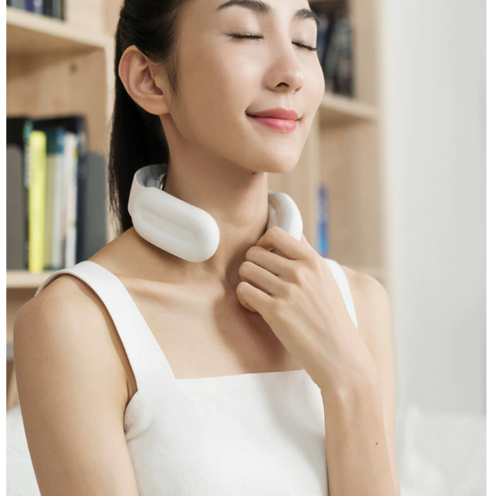 Elektrisch nekmassage apparaat voor directe verlichting van nekpijn en spanning. Ideaal voor ontspanningstherapie.