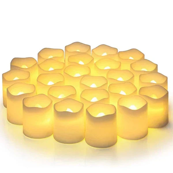 Decoratieve set van 24 LED vlamloze kaarsen. Warmwit licht zorgt voor veilige en gezellige sfeerverlichting in huis.