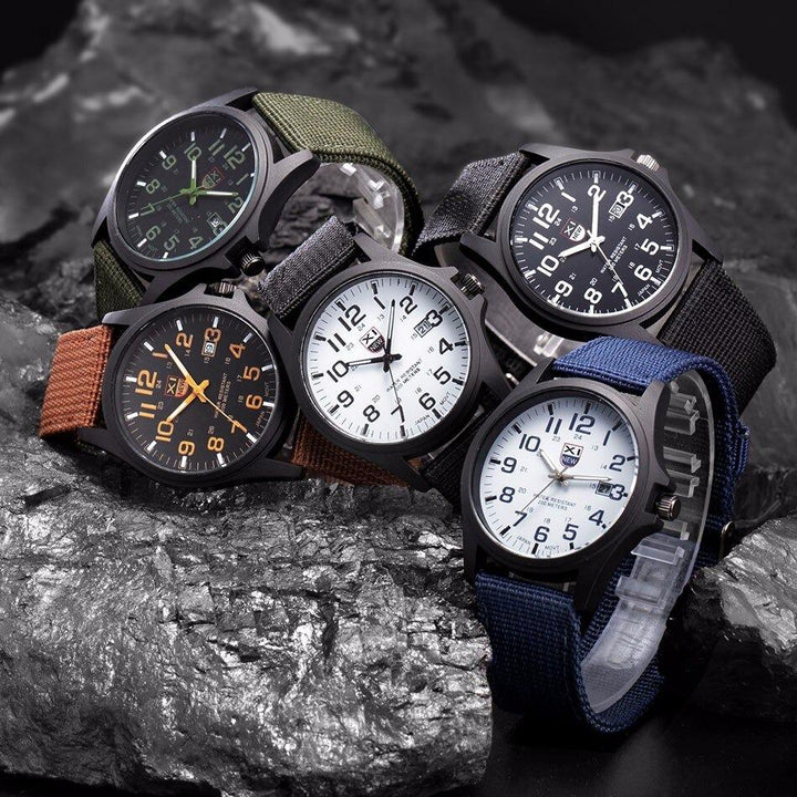 Het betrouwbare tactische herenhorloge in detail, robuuste constructie voor militair en outdoor gebruik.