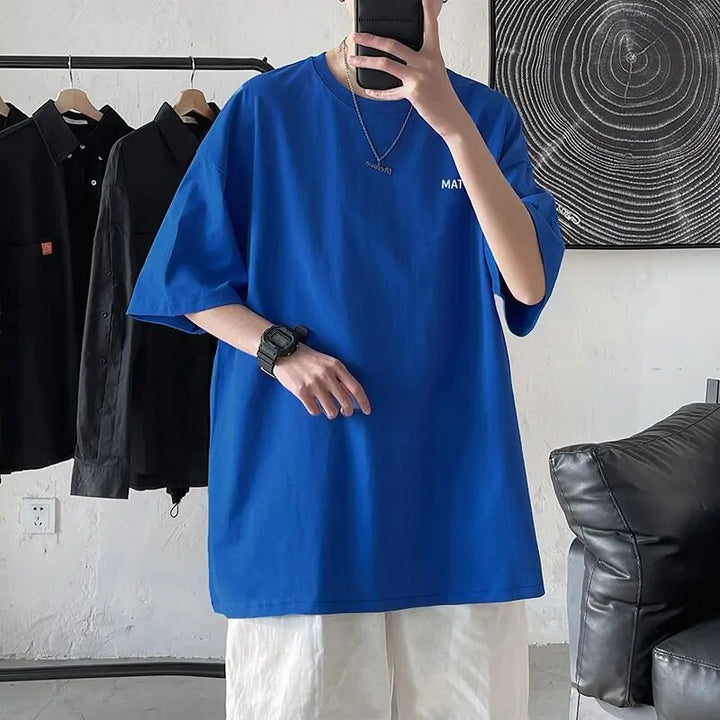 Basic heren zomer T-shirt Emil. Veelzijdig en comfortabel, ideaal voor een ontspannen look tijdens warme dagen.