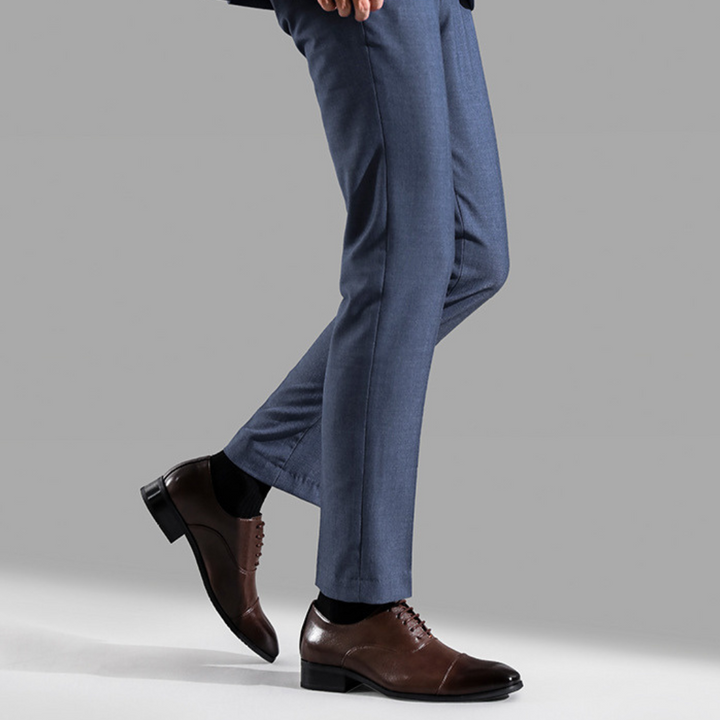 Comfortabele klassieke heren veterschoenen; ideaal voor lange dagen op kantoor of formele evenementen.