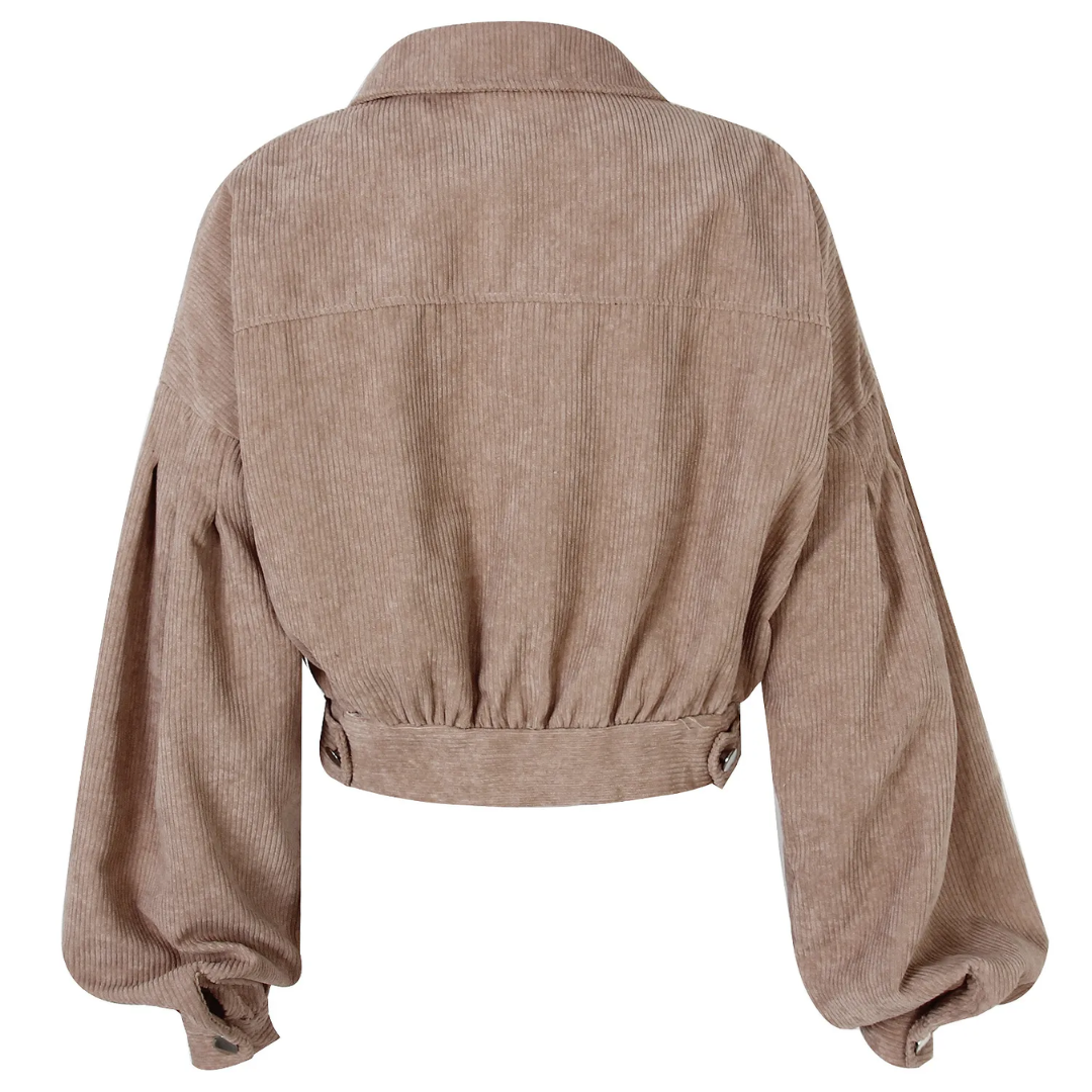 Retro-geïnspireerde Eva cropped bomberjas, trendy damesmode voor casual outfits.