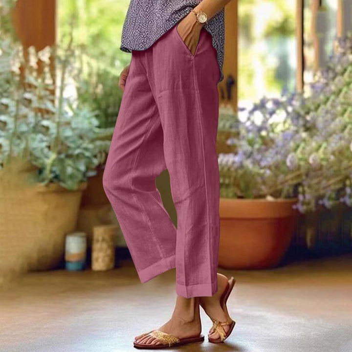 Casual damesbroek: cropped chino met hoge taille en rechte pijpen, perfect voor dagelijks gebruik.