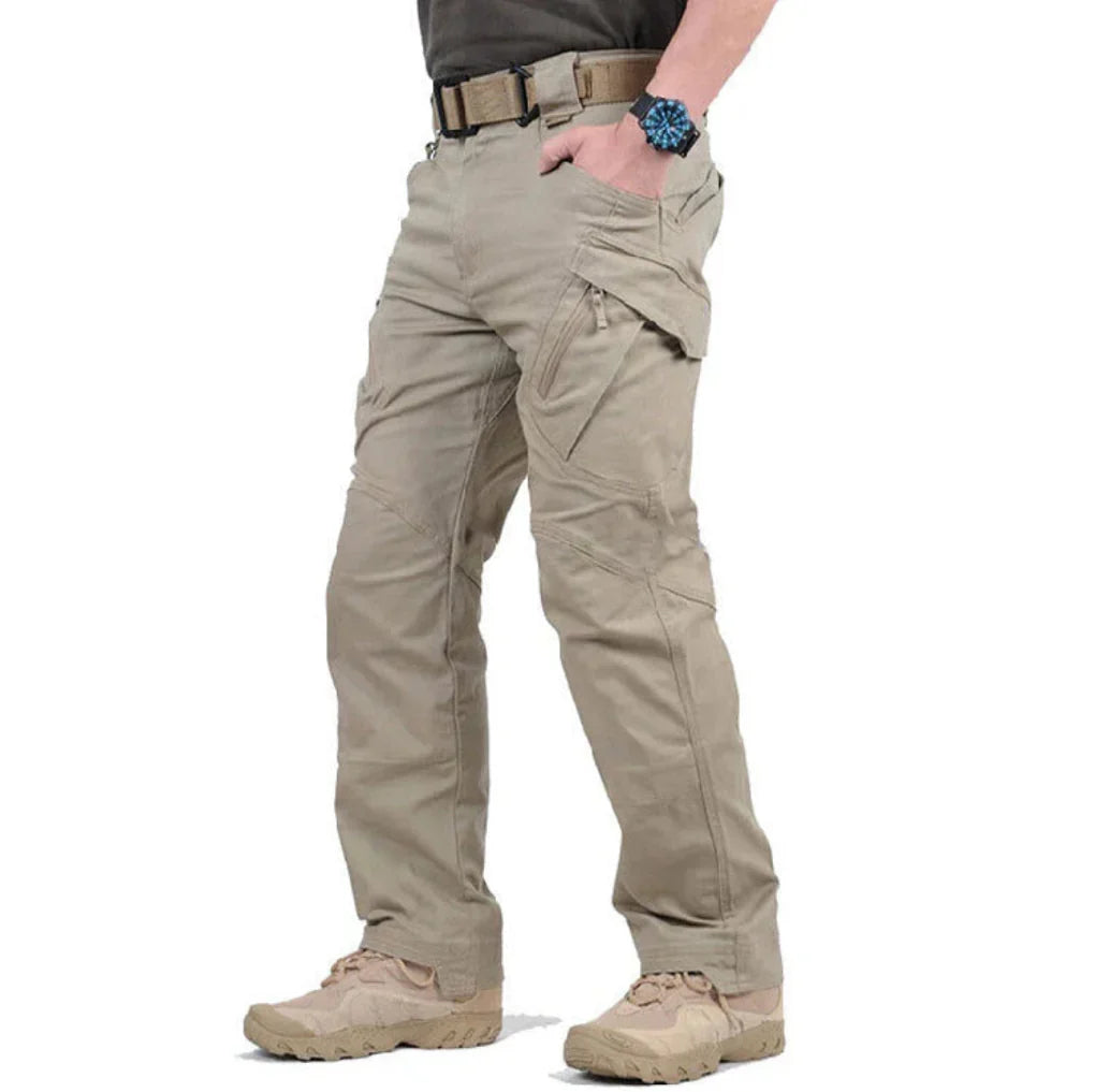 Heren multifunctionele waterdichte outdoorbroek, ideaal voor wandelen en kamperen in lente en herfst.