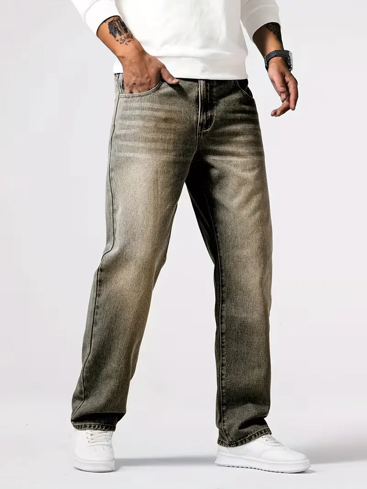 Trendy heren straight-leg jeans, loose fit, petrol blauw. Stijlvol en comfortabel voor een moderne look.