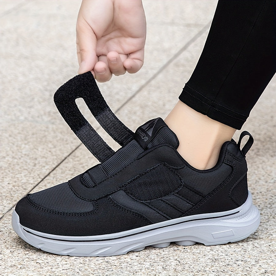 Ademende uniseks EasyStride loopschoenen van textiel/synthetisch met klittenband voor optimaal comfort.