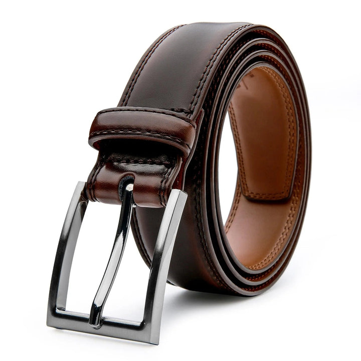 Modebewuste zwarte leren herenriem, de perfecte finishing touch voor uw outfit.