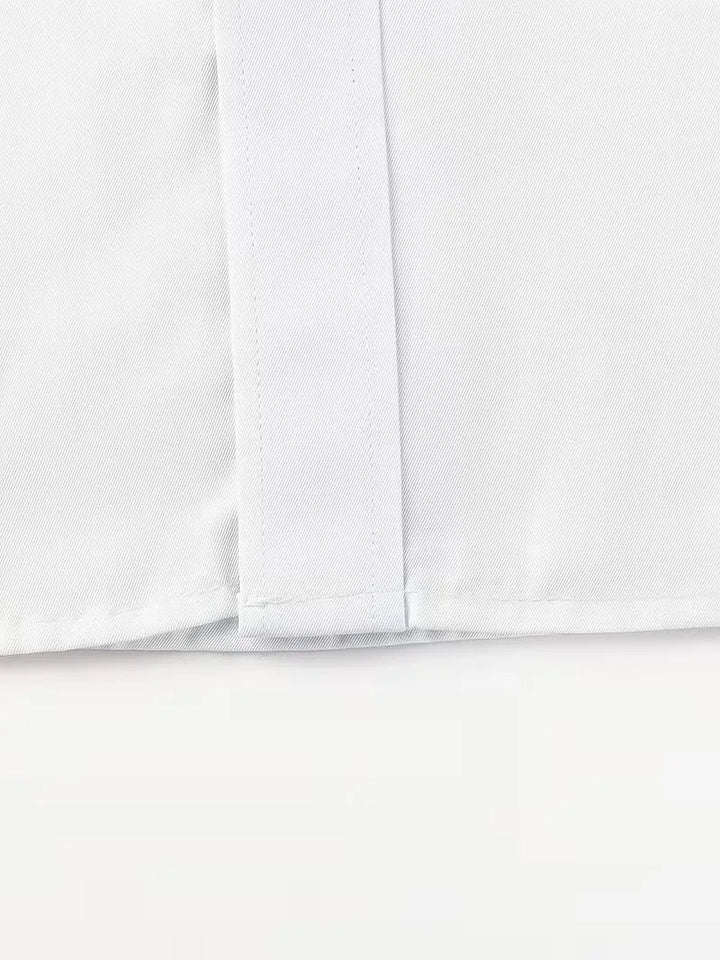Verfijnd herenoverhemd met slimfit pasvorm en modieuze mandarijnkraag voor herenmode.