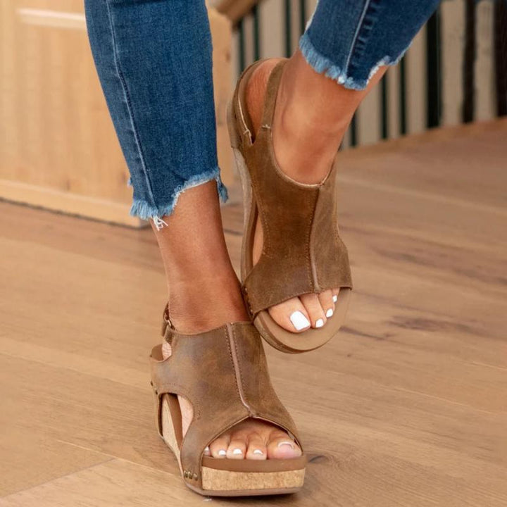 Premium dames orthopedische sandalen met zachte voetondersteuning, ontworpen voor comfort de hele dag.