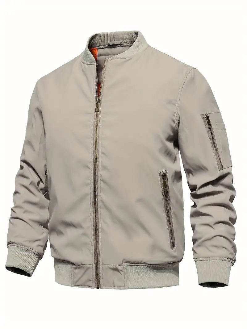 Stijlvolle heren tussenjas, geschikt voor zowel casual als formele gelegenheden. Comfortabele mannenmode.