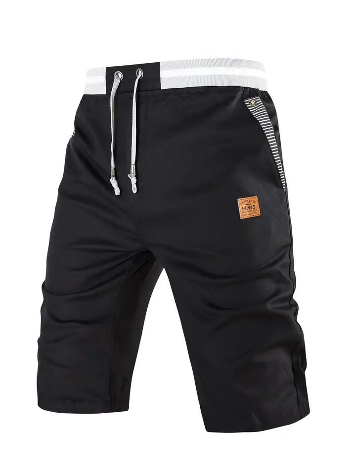 Nieuwe collectie herenmode: linnen katoen zomershorts, ideaal als ademende strandshorts met relaxte pasvorm.