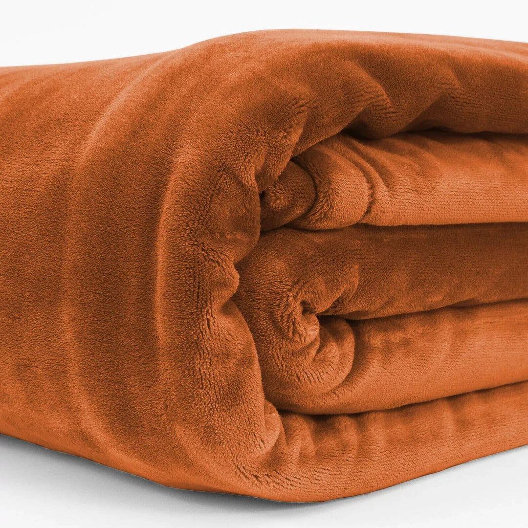 Zachte, gewogen deken met verkoelend effect voor de slaapkamer; comfortabel en rustgevend.