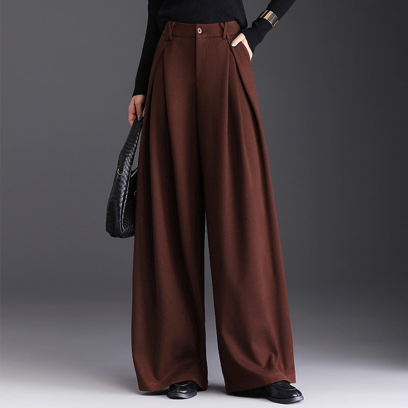 Comfortabele dames chino broek met wijde pijpen en hoge taille, perfect voor een elegante modieuze look.