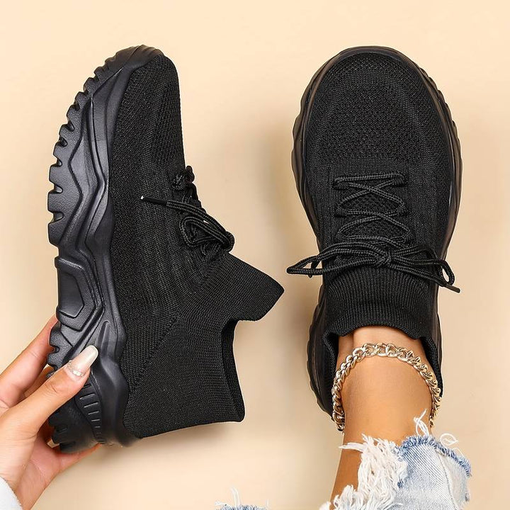 Dames orthopedische sneakers in wit met trendy design en uitstekende ondersteuning voor comfortabele voeten.