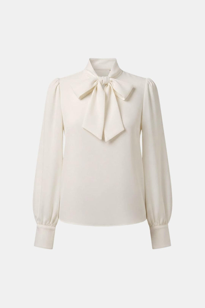 Zakelijke damesblouse, elegant met strikkraag en lange mouwen, comfortabel voor de hele dag.