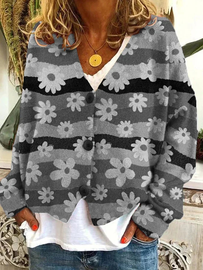 Modern-vintage damesvest, kleurrijk design met stijlvolle knopen, perfect voor zowel casual als geklede outfits.