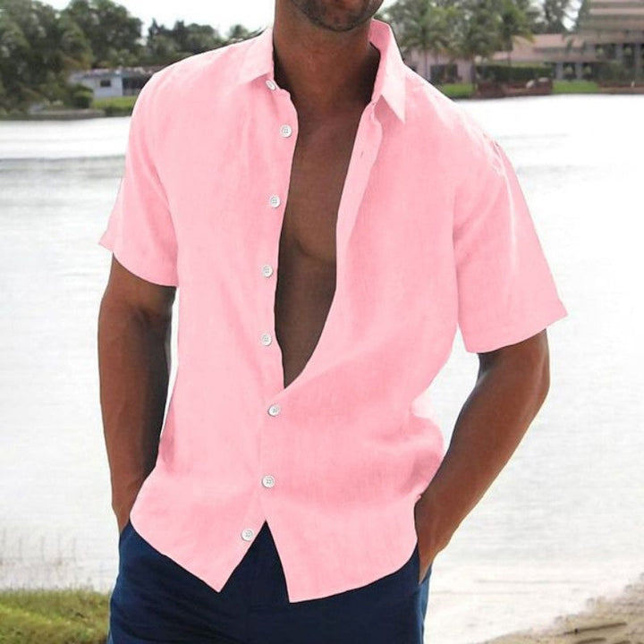 Veelzijdig linnen heren overhemd met korte mouw. Comfortabele en stijlvolle bovenkleding voor lente en zomer.