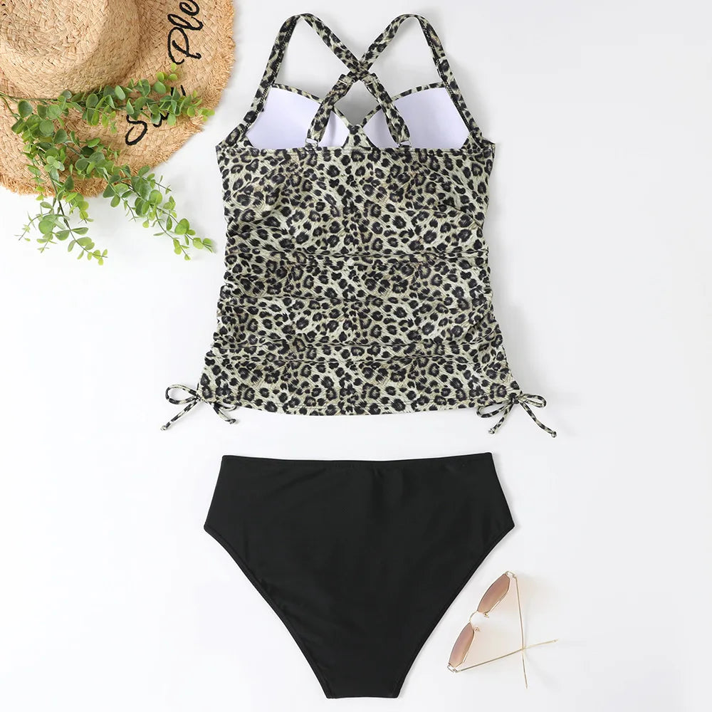 "Flatterende V-Hals Tankini Set dames, effen kleur, elegant design, comfortabele pasvorm voor strand en zwembad."