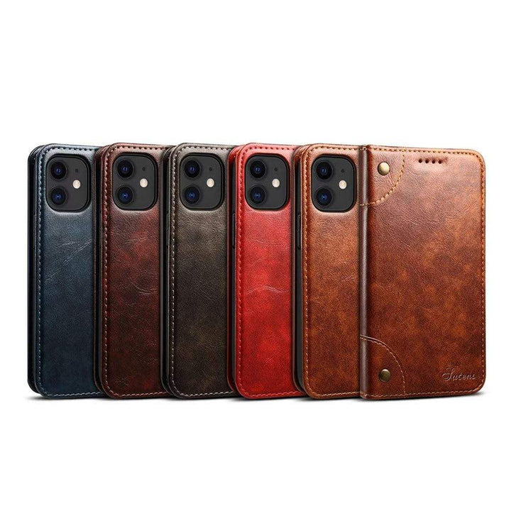 Leren iPhone 12 Pro Max hoesje, flip cover met ruimte voor pasjes, magneetsluiting en standaardfunctie.