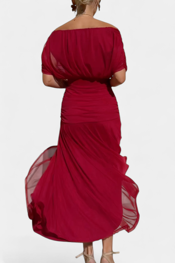 Elegante wikkeljurk voor dames met V-hals en midi-lengte. Voor een chique en comfortabele stijl.