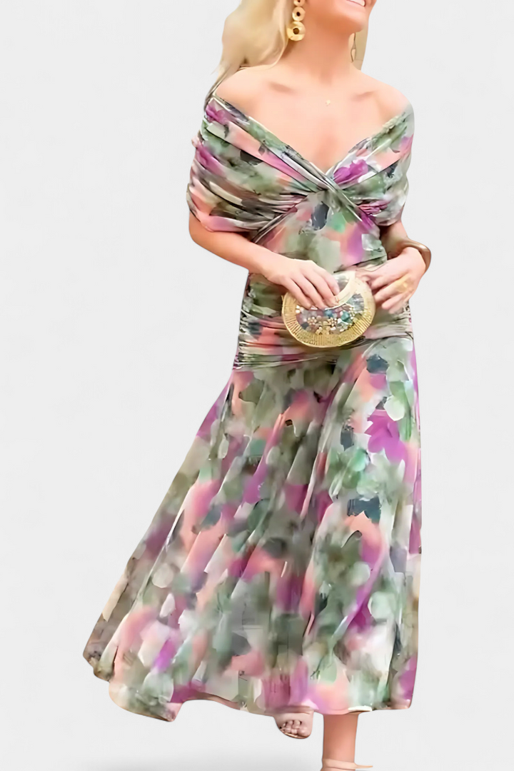 Dames V-hals wikkel midi-jurk. Een tijdloze keuze voor zowel een casual als een feestelijke outfit.
