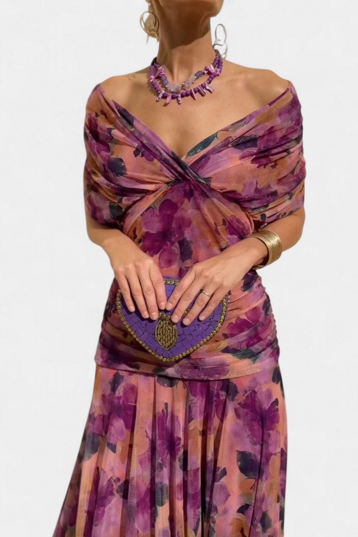 Stijlvolle V-hals overwrap midi-jurk voor dames. Een veelzijdige avondjurk of elegante casual jurk.