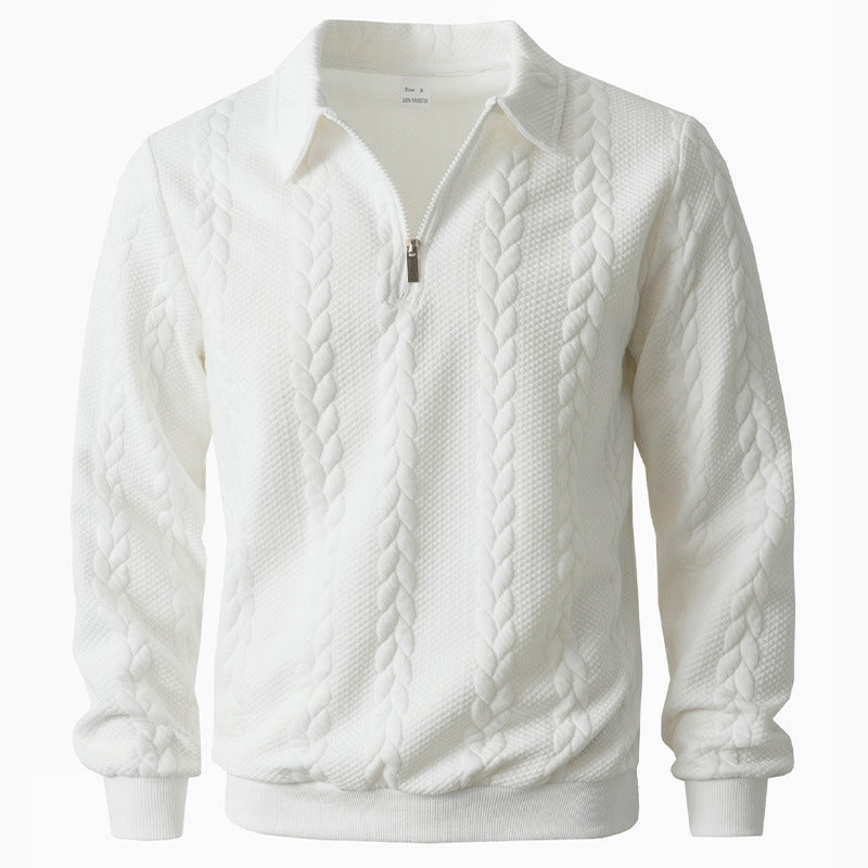 Deze modieuze heren polo met verfijnd kabelpatroon en halve rits biedt comfort en stijl voor elke man.